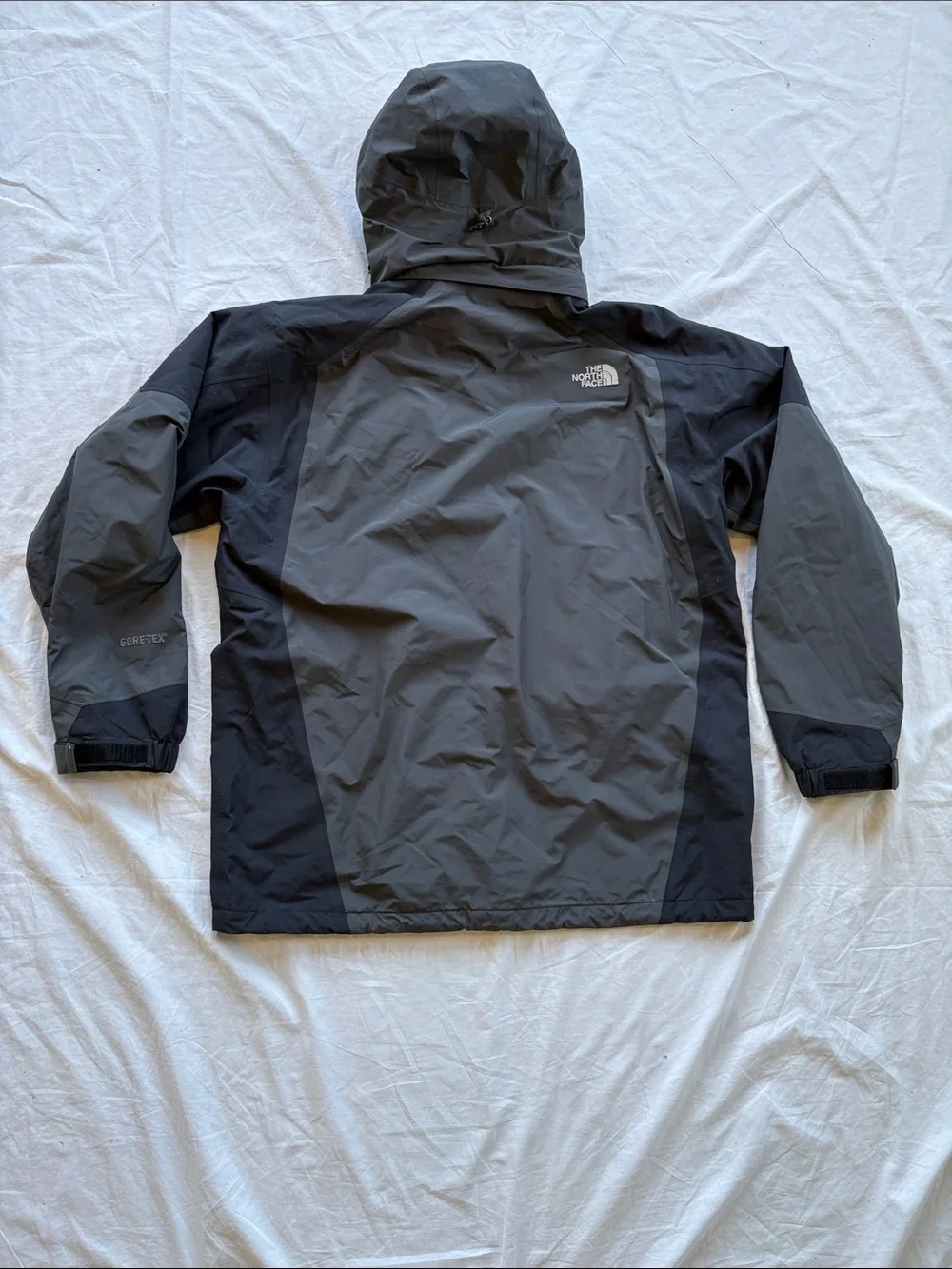 North Face Hooded Gore-Tex Rain Jacket - Charcoal and Black Mens Large